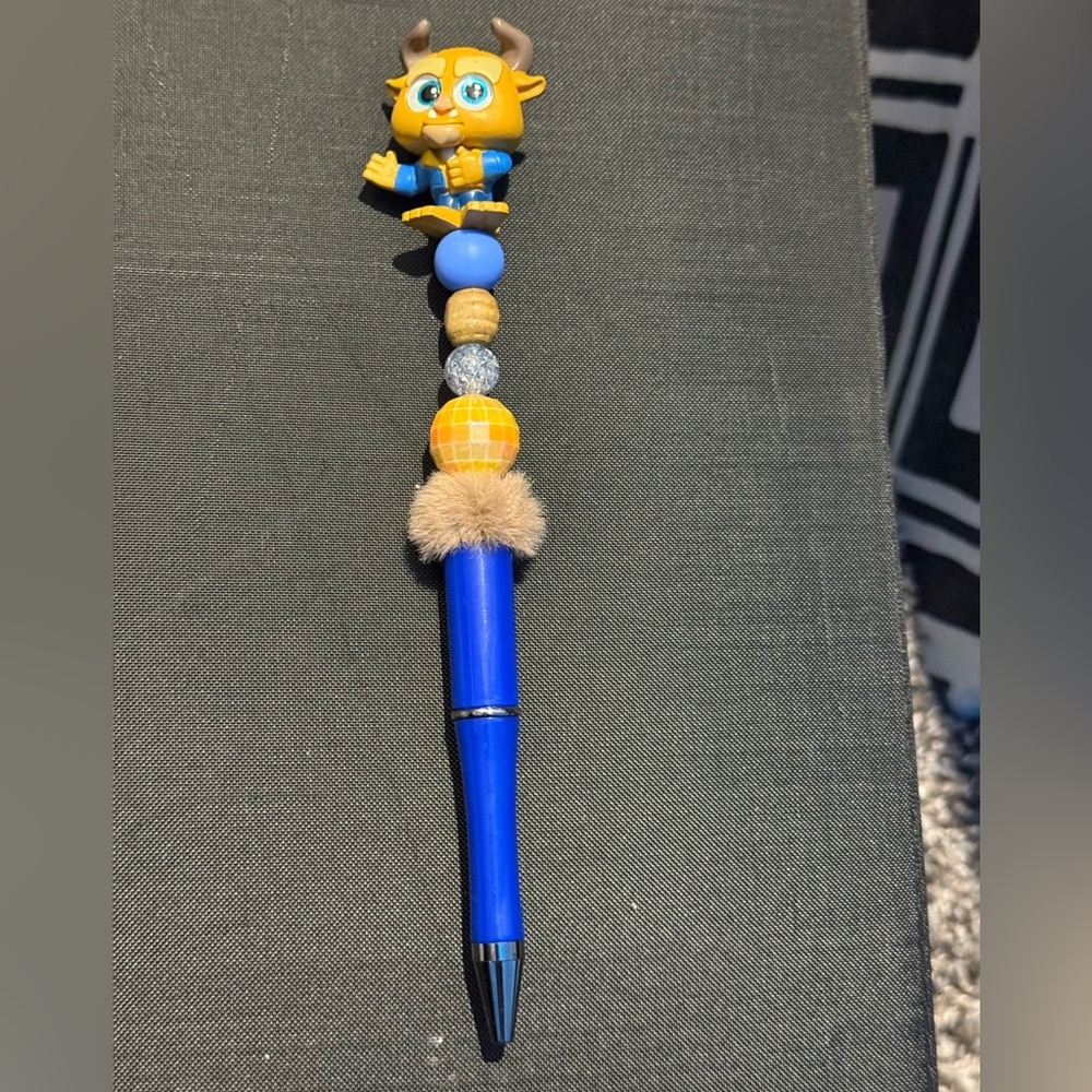 - 🏰 Disney Doorable Handmade Beast (Beauty and the Beast) Pen  ✍️